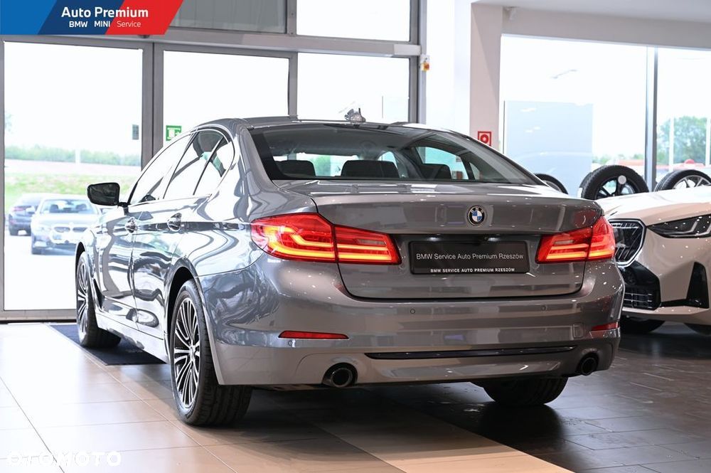 BMW Seria 5 520d xDrive - 20