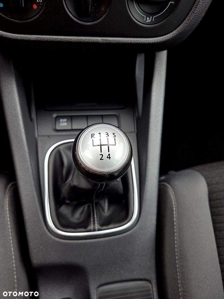 Volkswagen Golf - 27