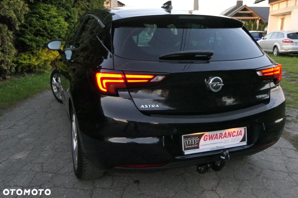 Opel Astra 1.4 Turbo Innovation - 11