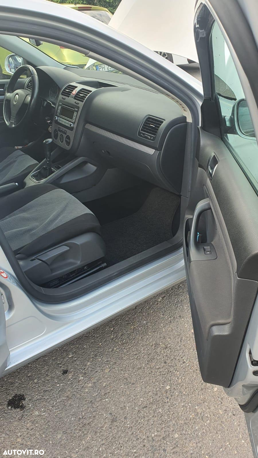 Volkswagen Jetta 1.6 Comfortline - 12