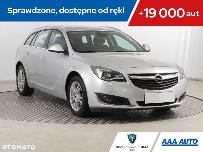 Opel Insignia - 1