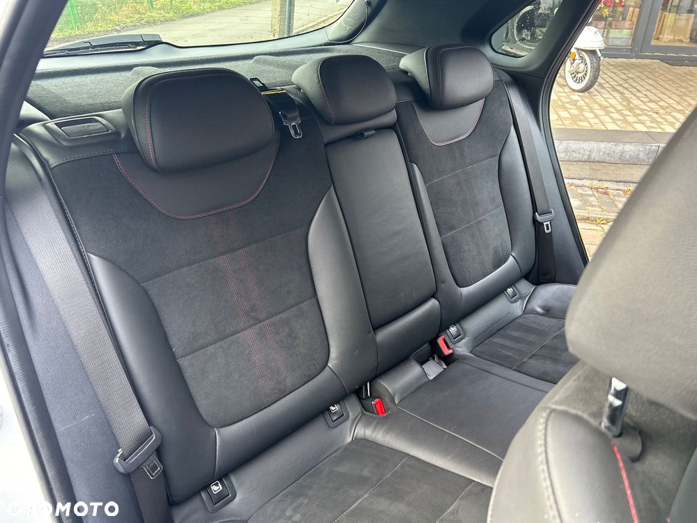 Hyundai i30 1.5 T-GDI 48V-Hybrid DCT N-Line - 16