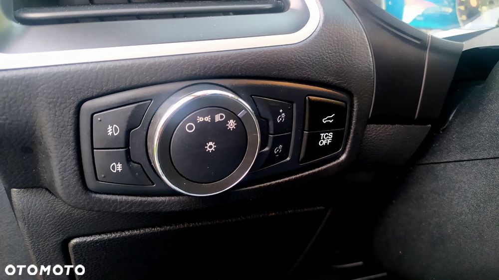 Ford Edge - 26