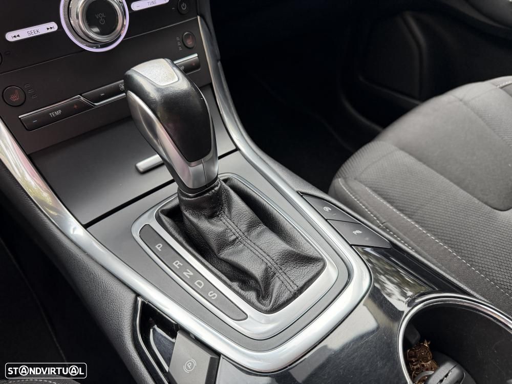 Ford S-Max 2.0 TDCi Titanium Powershift - 21