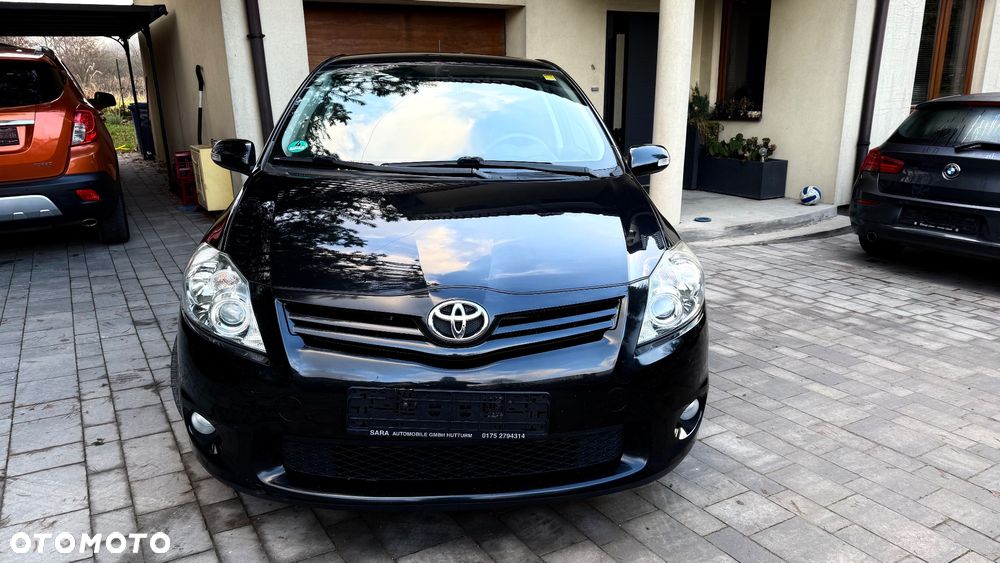 Toyota Auris 1.6 Executive - 3