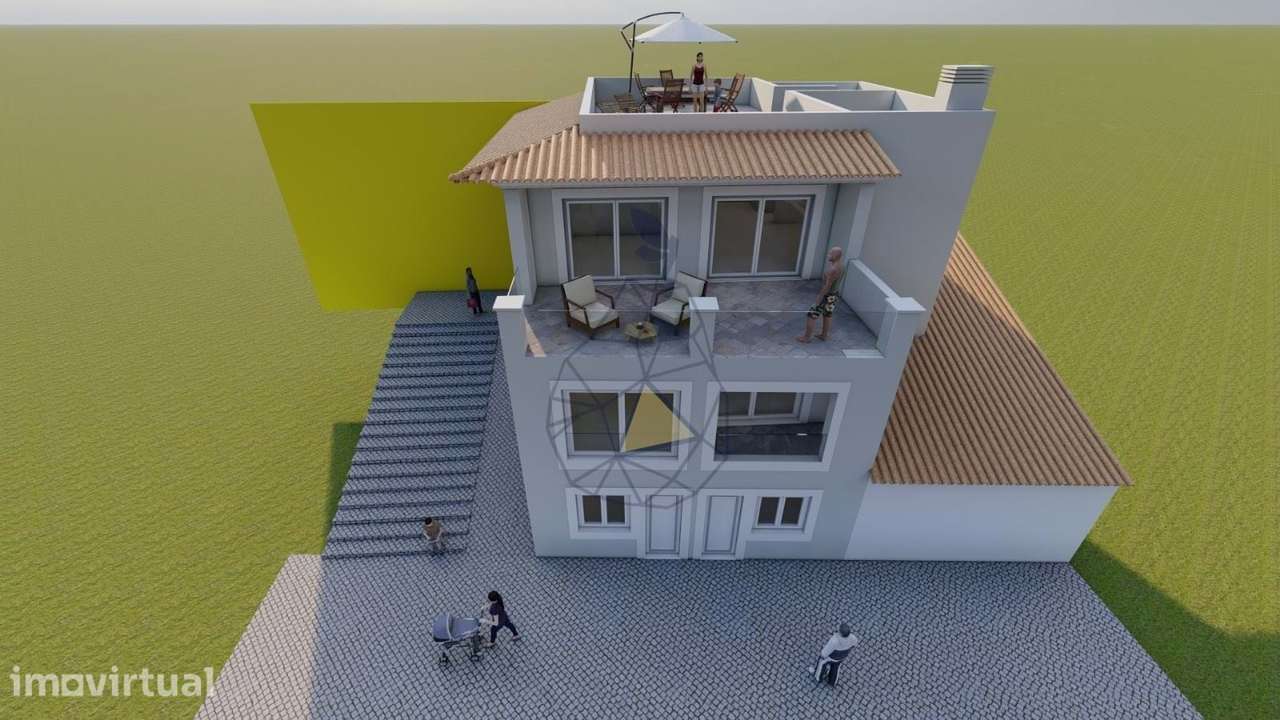 Ruina com Projeto Aprovado para construção de 3 apartamentos  em Ferra - Grande imagem: 4/28