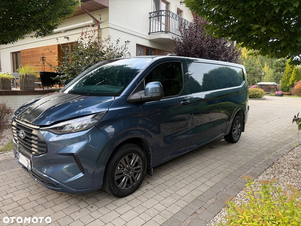 Ford Transit Custom 320 L2H1 Limited 2.0 150KM - 2