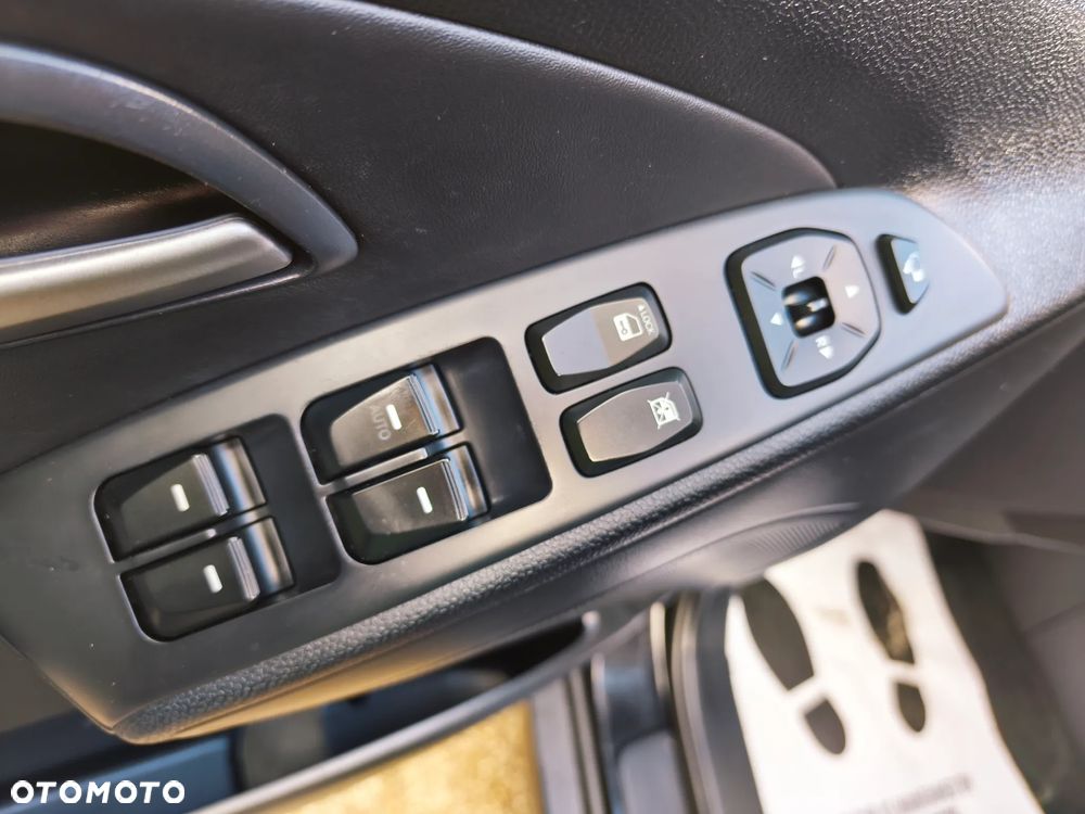 Hyundai ix35 1.7 CRDi Premium 2WD - 28