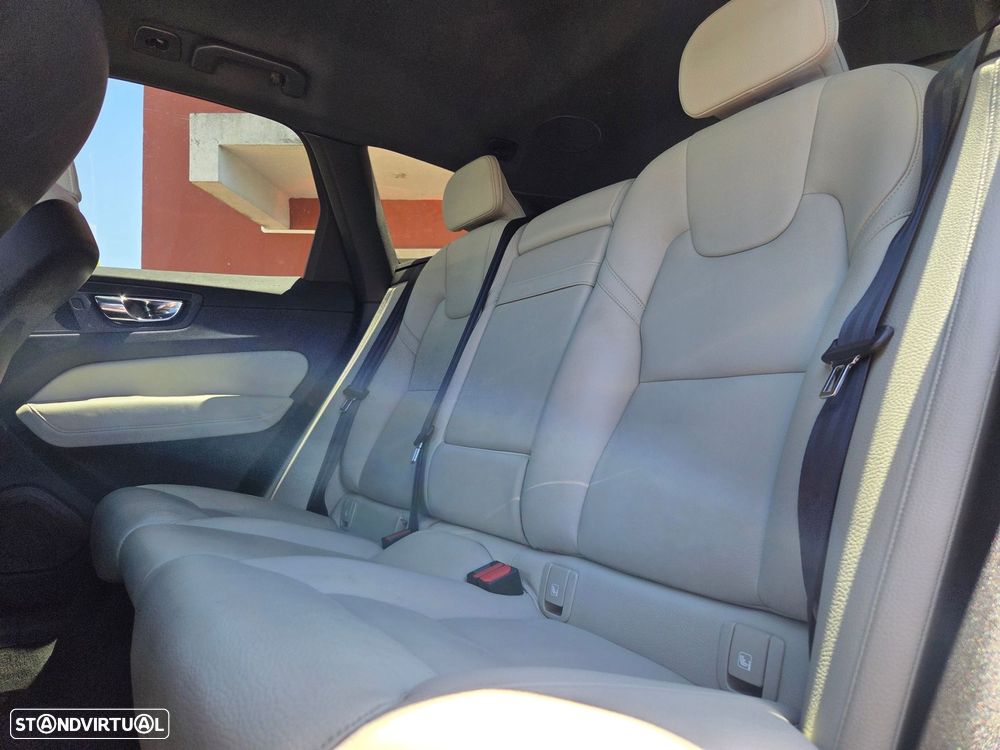 Volvo XC 60 2.0 D4 Inscription Geartronic - 33