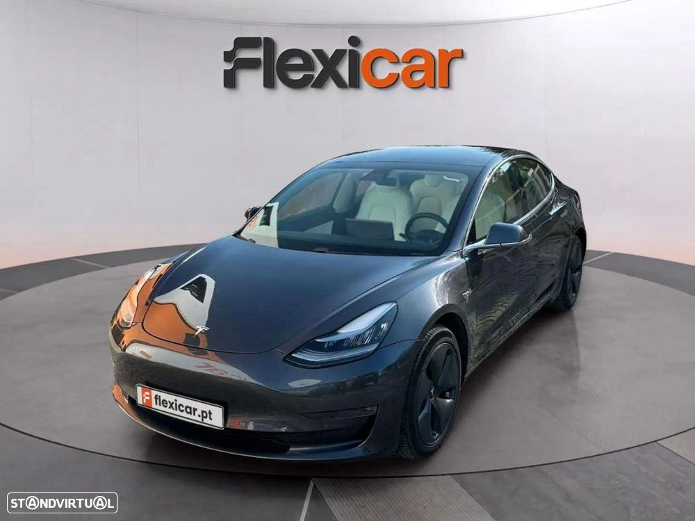 Tesla Model 3 - 3