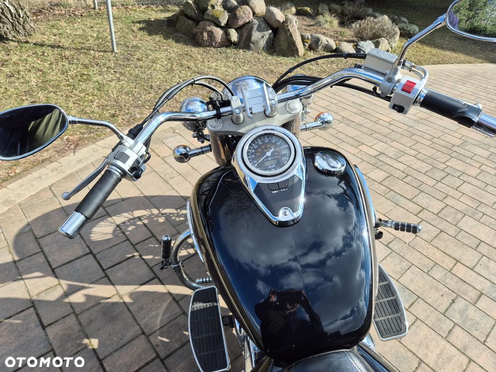 Suzuki VL 800 Volusia - 3