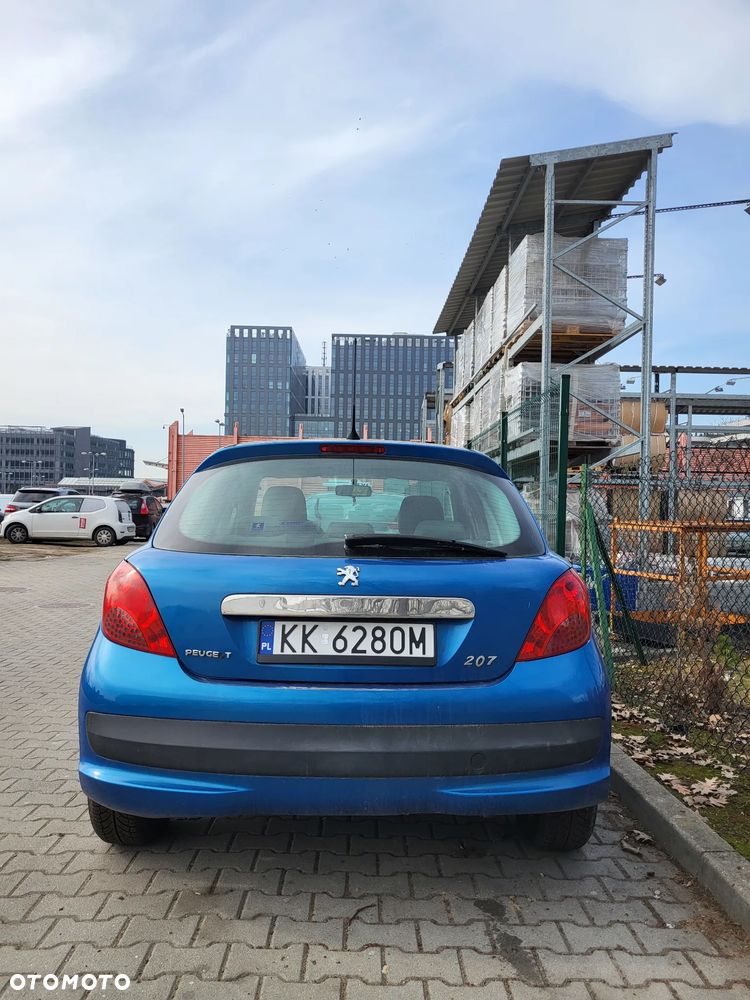 Peugeot 207 1.4 16V Presence - 4