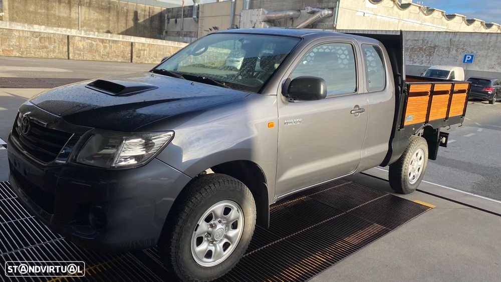 Toyota Hilux 2.5 D-4D 4WD CE CM AC - 3