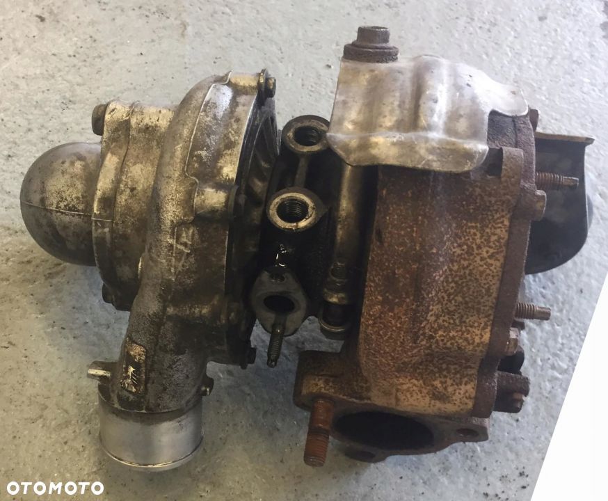 Toyota Corolla Verso 2.2 D-CAT turbosprężarka - 1