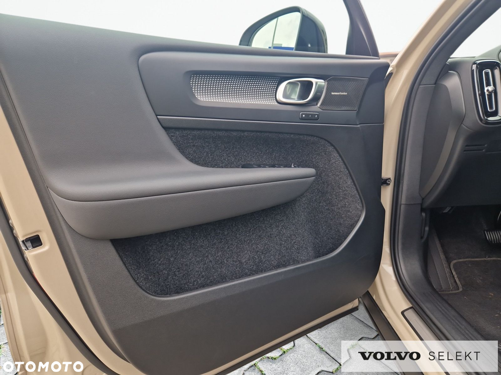 Volvo XC 40 - 11