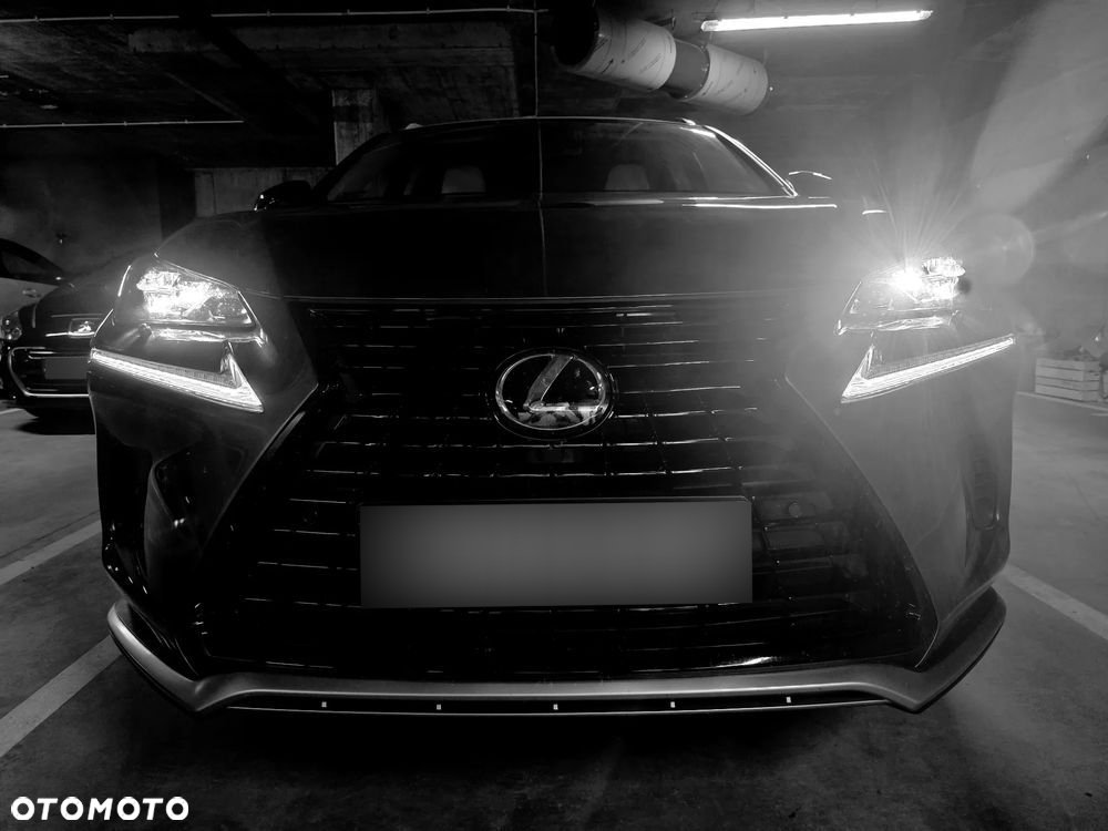 Lexus NX 300 F Impression AWD - 15