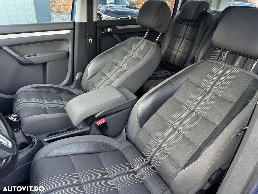 Volkswagen Touran 1.6 TDI DPF BlueMotion Technology MATCH - 17