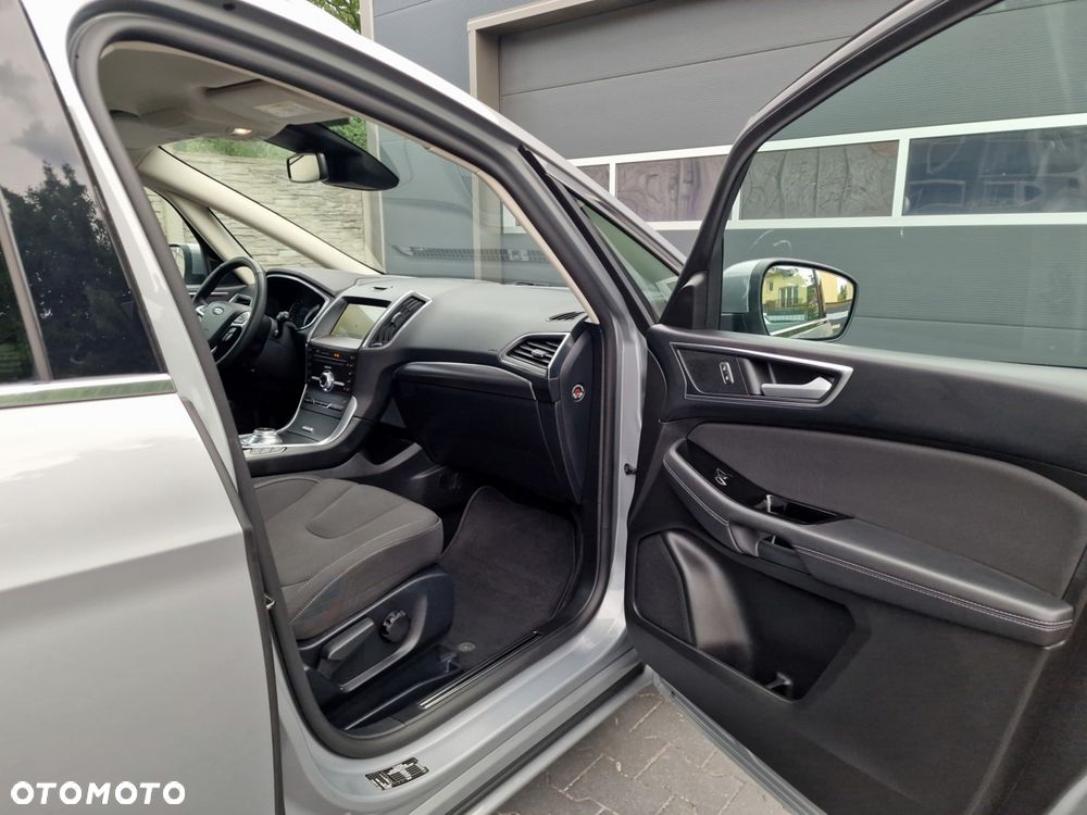 Ford S-Max 2.0 EcoBlue Titanium - 23