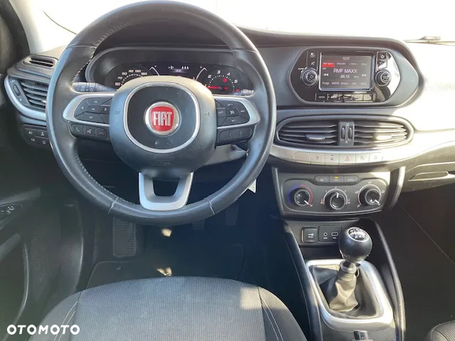 Fiat Tipo 1.4 T-Jet Easy - 16