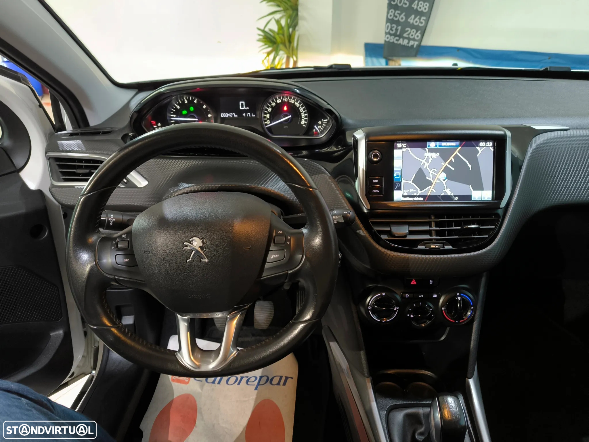 Peugeot 2008 1.2 PureTech Style - 13