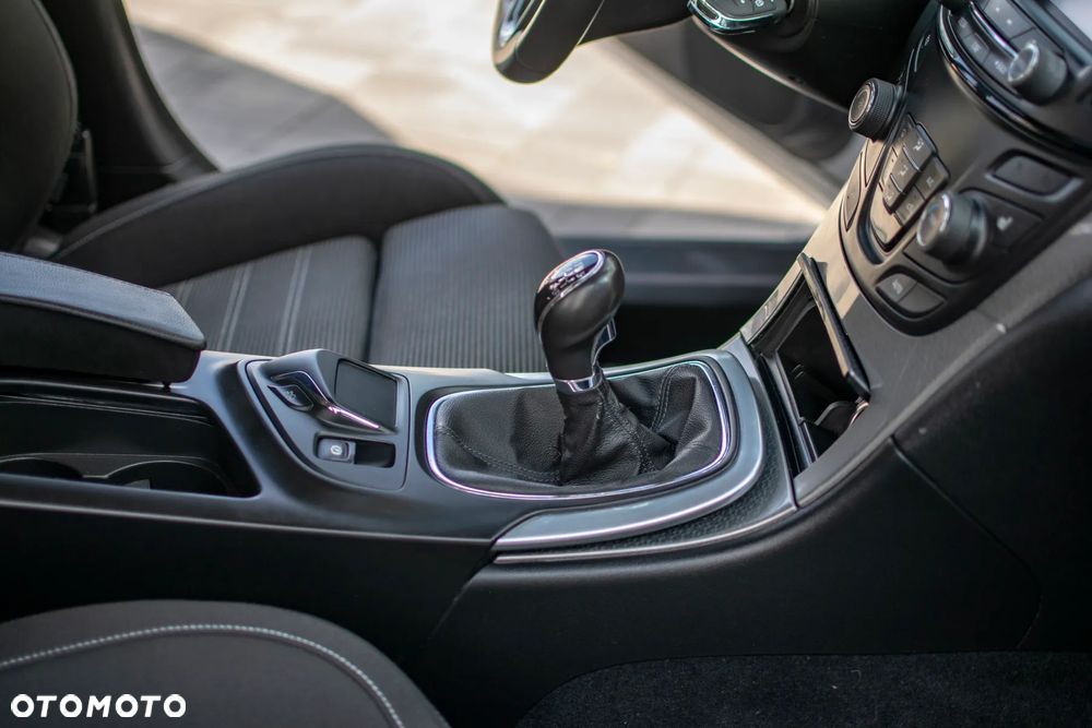 Opel Insignia - 33