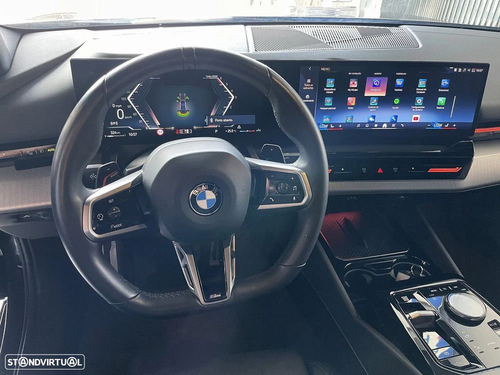 BMW 520 d Pack Desportivo M - 11