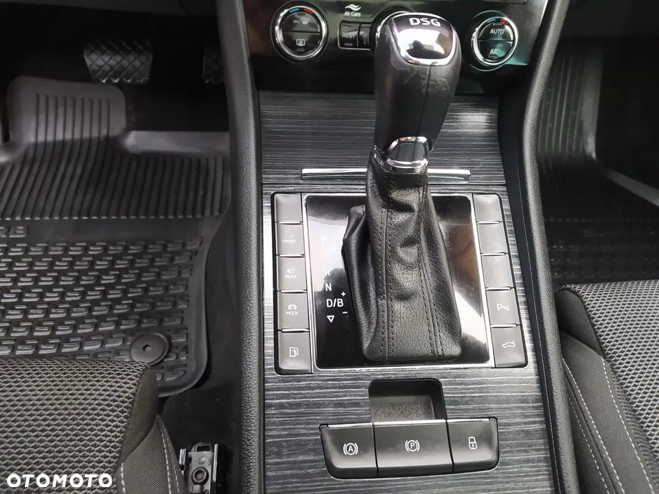 Skoda Superb 1.4 TSI Plug-In Hybrid Ambition DSG - 25