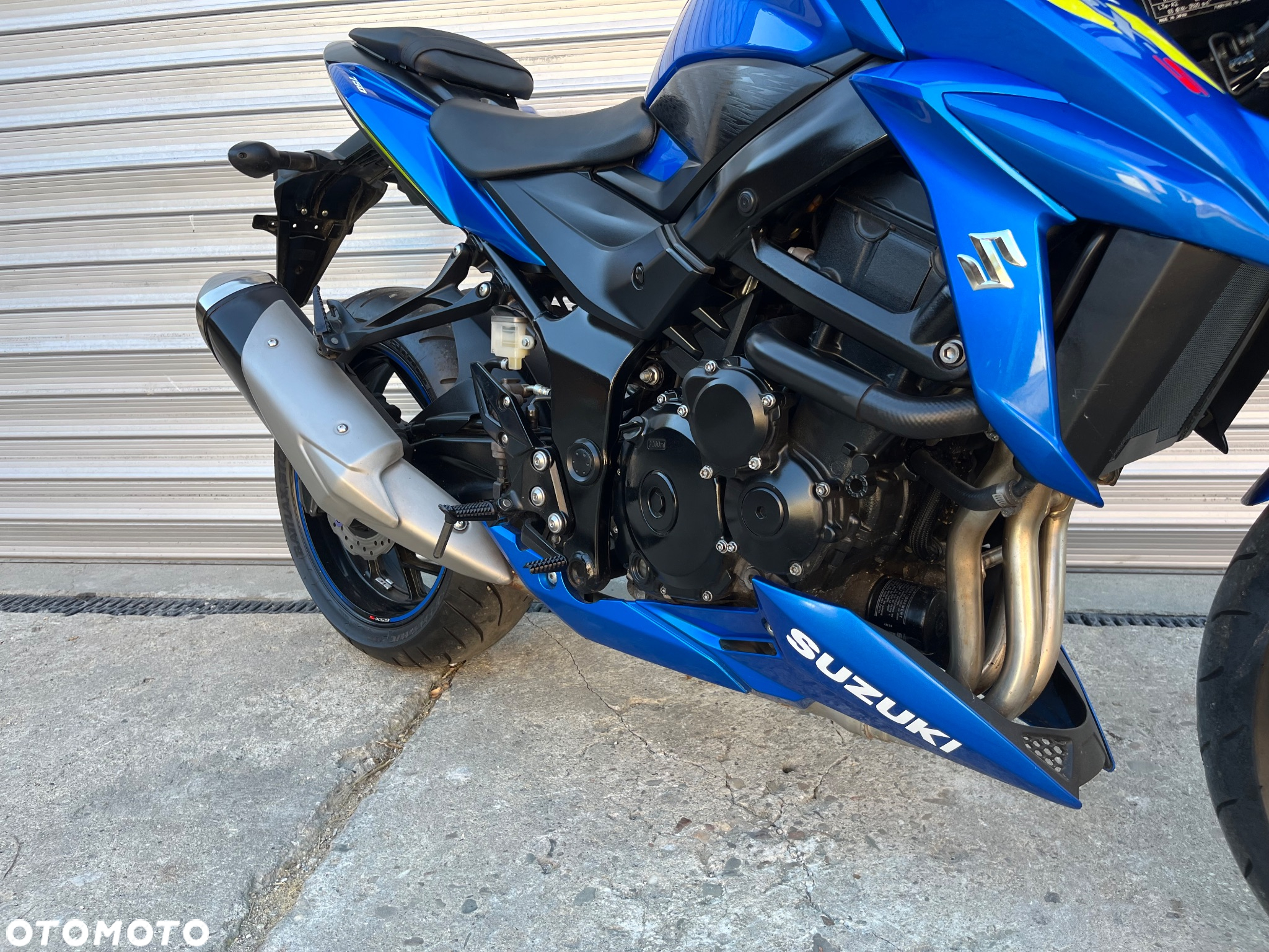 Suzuki GSX - 14