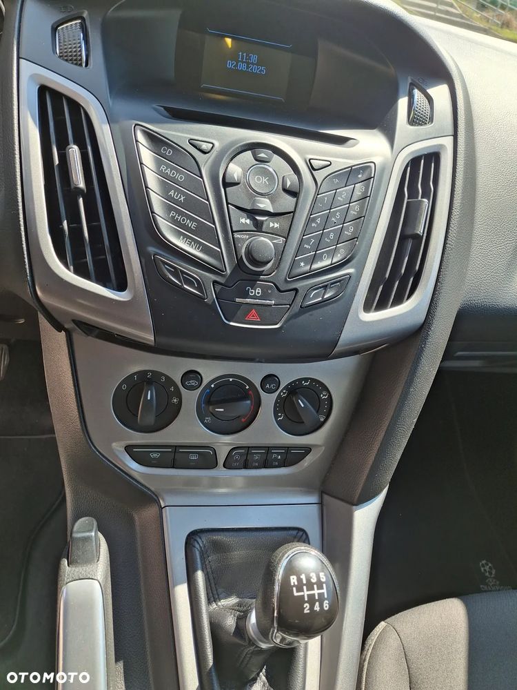 Ford Focus 1.0 EcoBoost Start-Stopp-System Champions Edition - 8