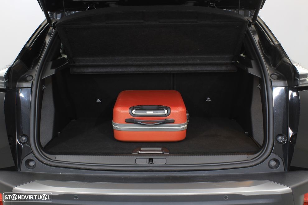 Peugeot 2008 1.2 PureTech Allure EAT8 - 51