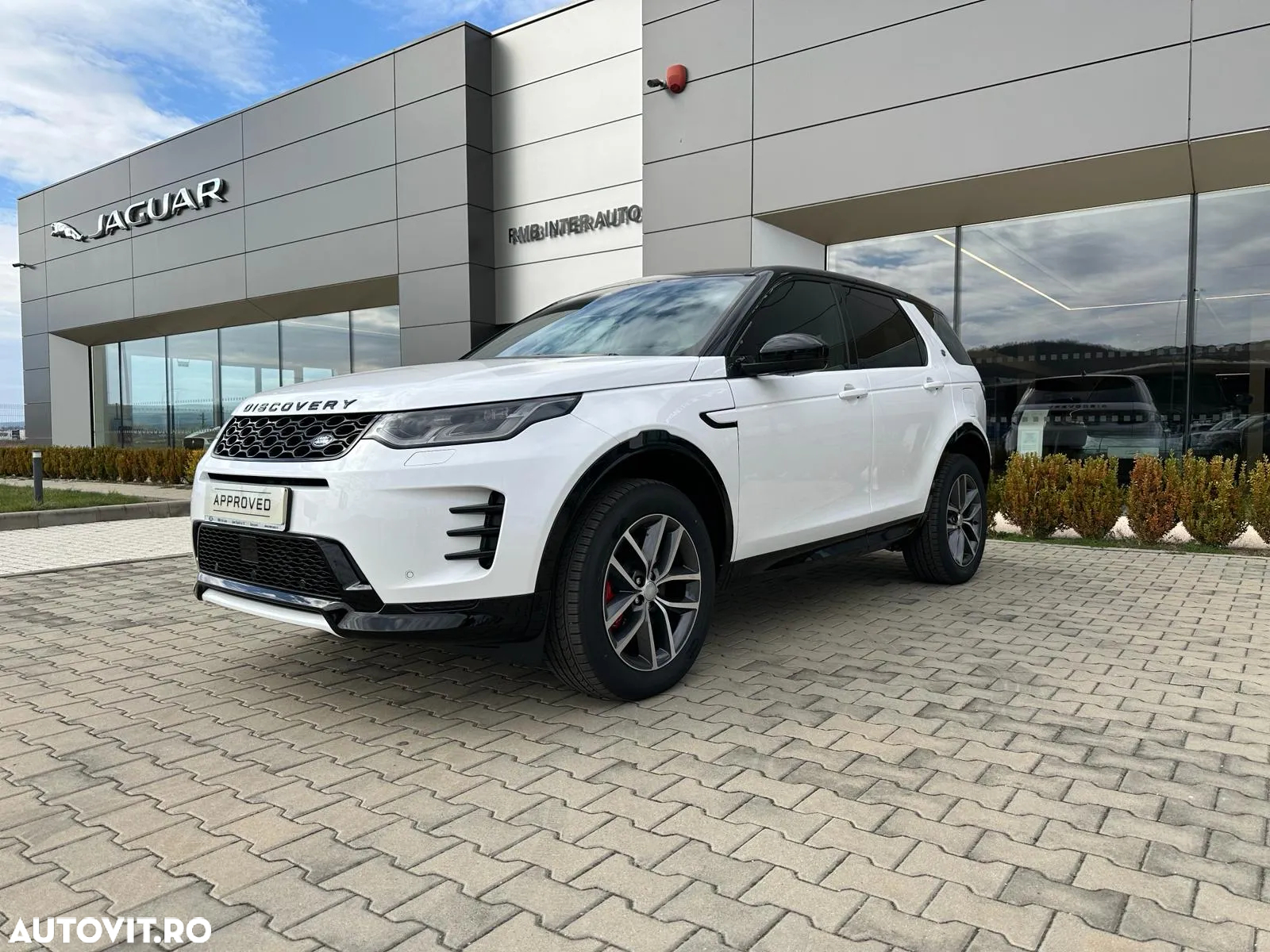 Land Rover Discovery Sport 1.5 P300e R-Dynamic PHEV SE - 6