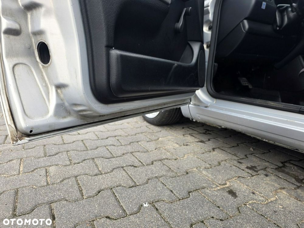 Volkswagen Golf 2.0 GL - 29