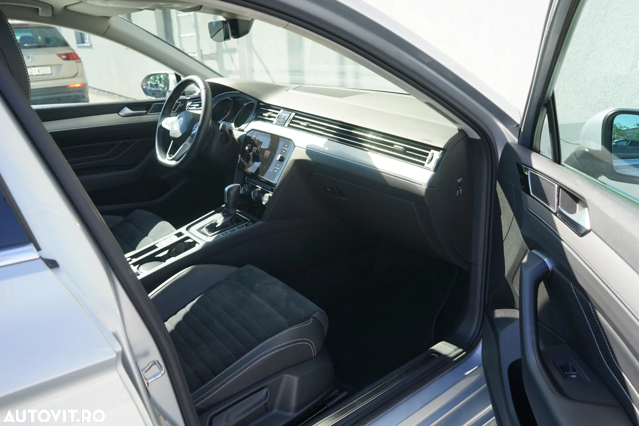 Volkswagen Passat Variant 2.0 TDI DSG Highline - 28