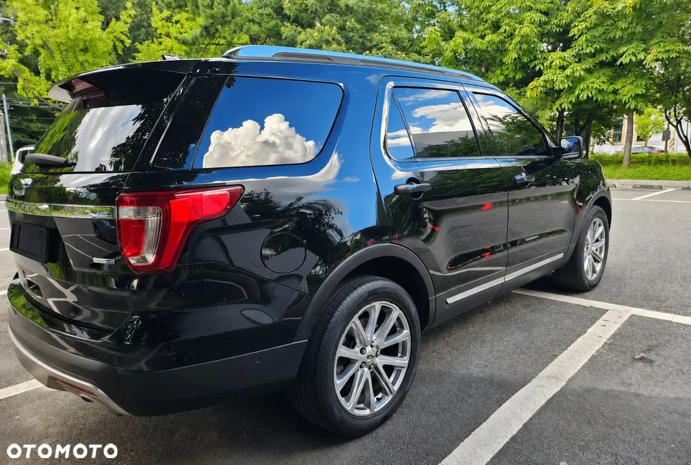 Ford Explorer - 5