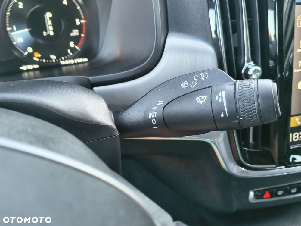 Volvo V90 D3 Momentum - 20