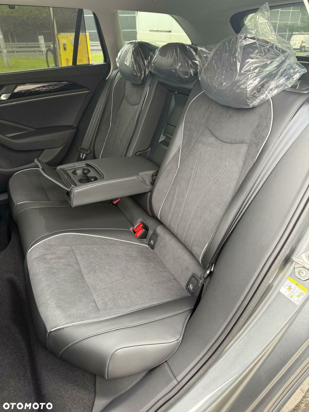 Volkswagen Passat 1.5 TSI eHybrid PHEV Elegance DSG - 36