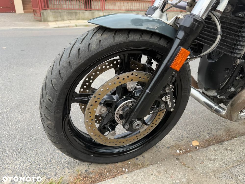 BMW R - 18