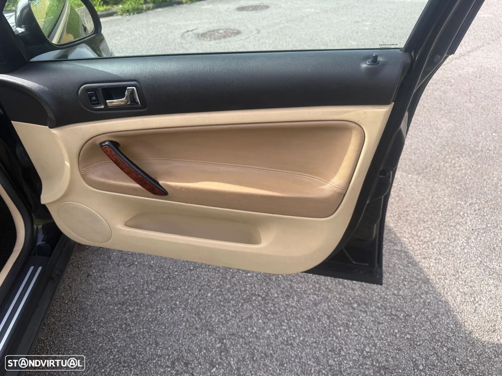 VW Passat Variant 1.9 TDi Exclusive - 13