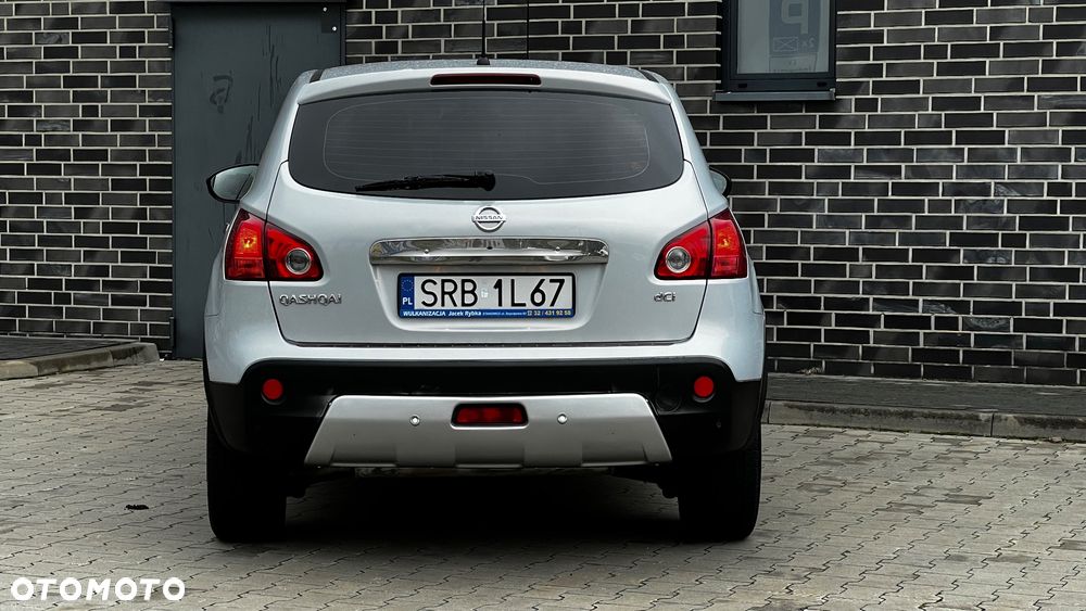 Nissan Qashqai 2.0 dCi 4 x 4 DPF tekna - 19