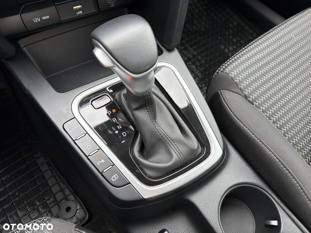Kia XCeed 1.5 T-GDI M DCT - 16
