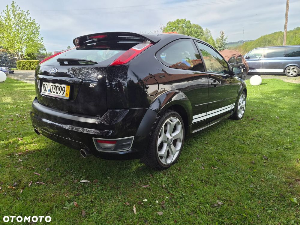 Ford Focus 2.5 ST - 8