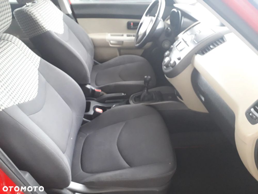 Kia Soul 1.6 L - 38