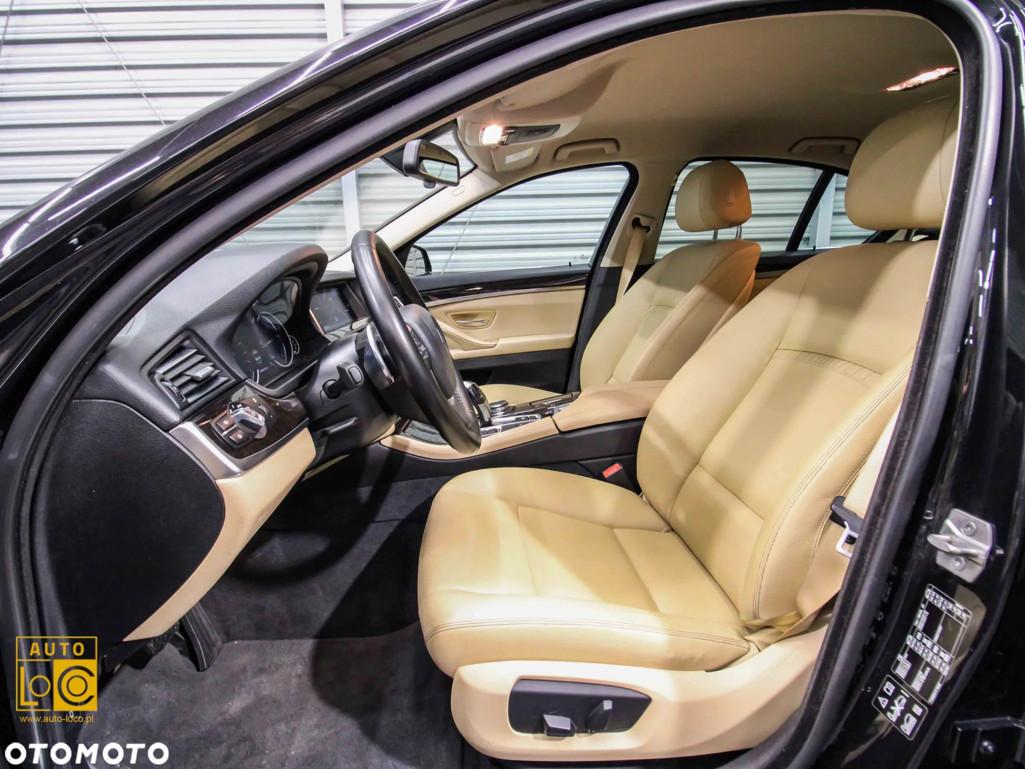 BMW Seria 5 520d xDrive Luxury Line - 12