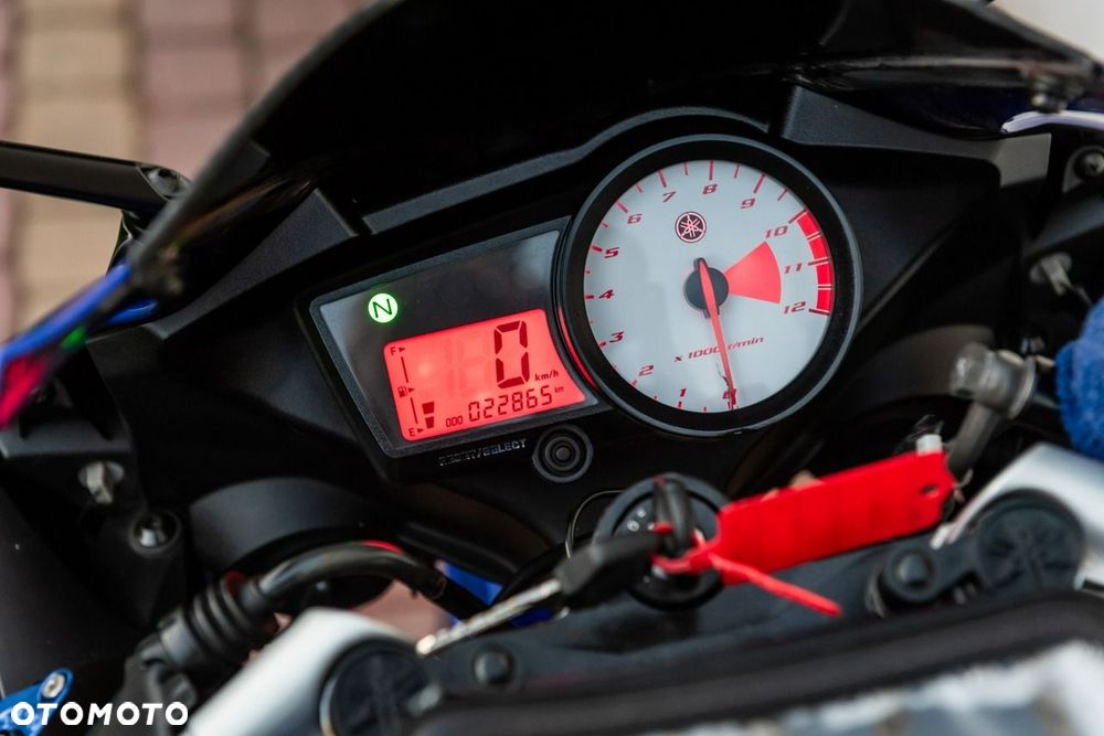 Yamaha YZF - 7