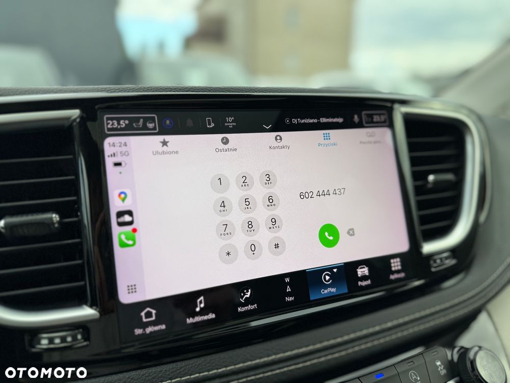 Chrysler Pacifica - 25