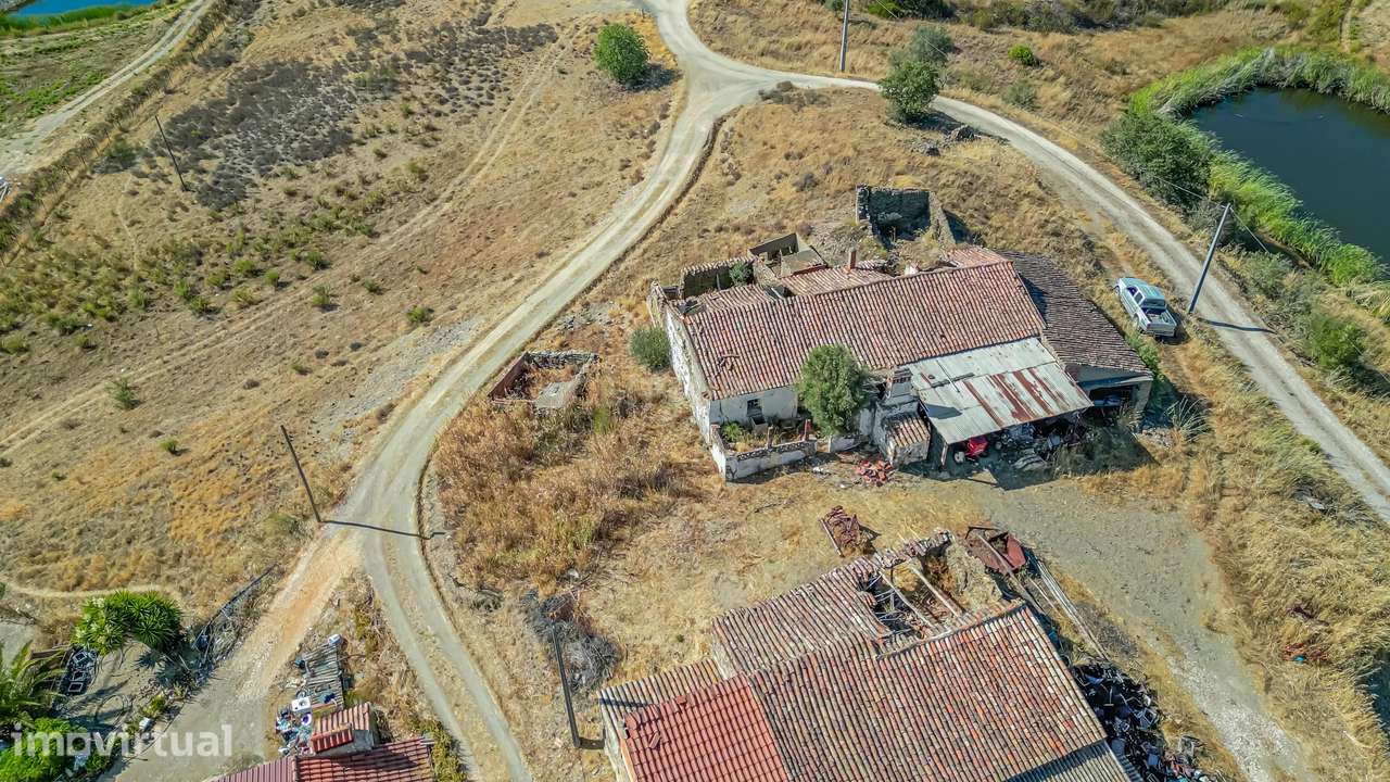 Terreno com Ruína - Excelente Preço - Grande imagem: 4/12