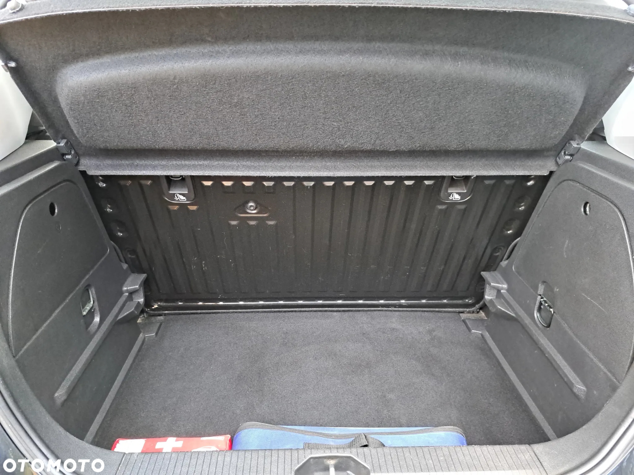 Opel Corsa 1.4 Enjoy - 11