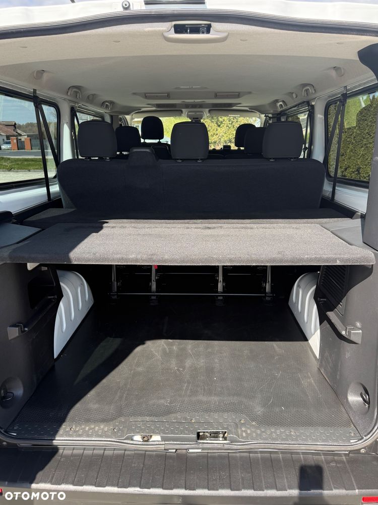 Opel Vivaro L2H1 2,9t Elegance Business - 24