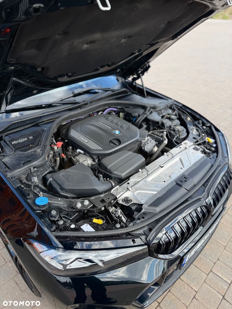 BMW Seria 3 320d xDrive mHEV M Sport - 35