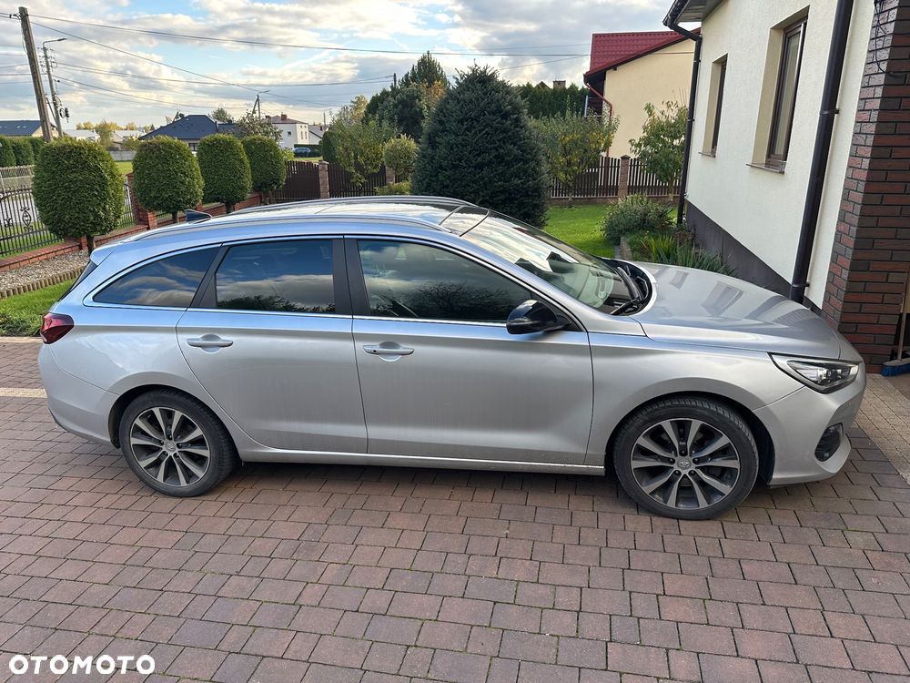 Hyundai i30 1.4 T-GDI DCT Premium - 3